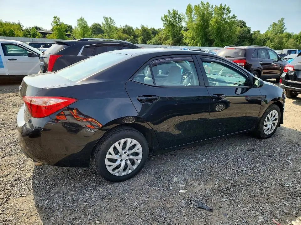 2017 TOYOTA COROLLA LE  