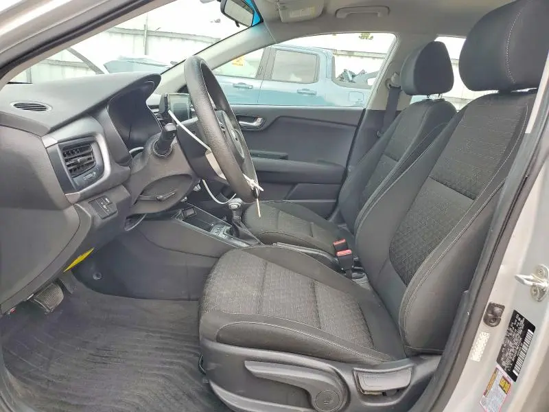 2021 KIA RIO LX  