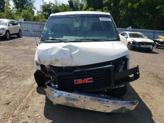 2017 GMC SAVANA G2500  