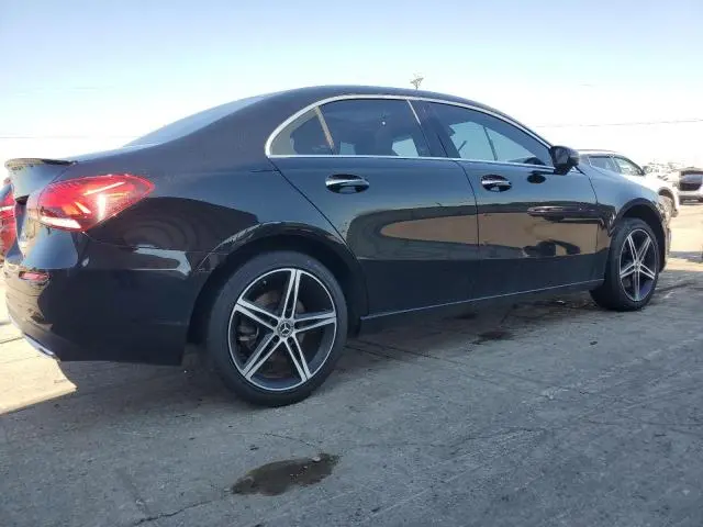 2019 MERCEDES-BENZ A 220  