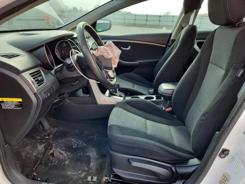 2017 HYUNDAI ELANTRA GT BASE  