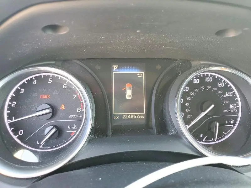 2018 TOYOTA CAMRY SE  
