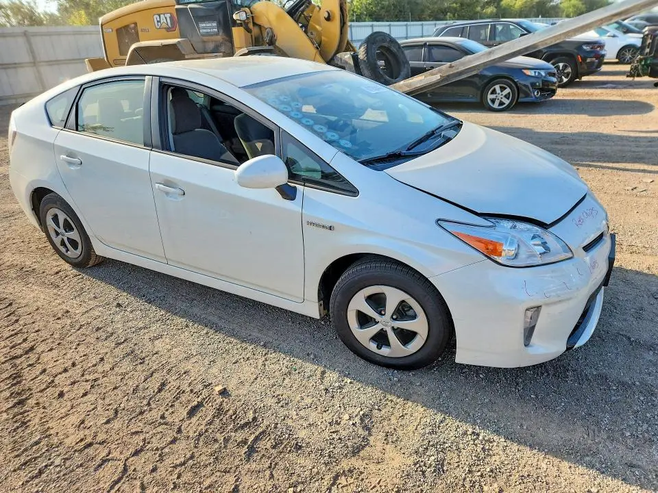 2015 TOYOTA PRIUS TWO  