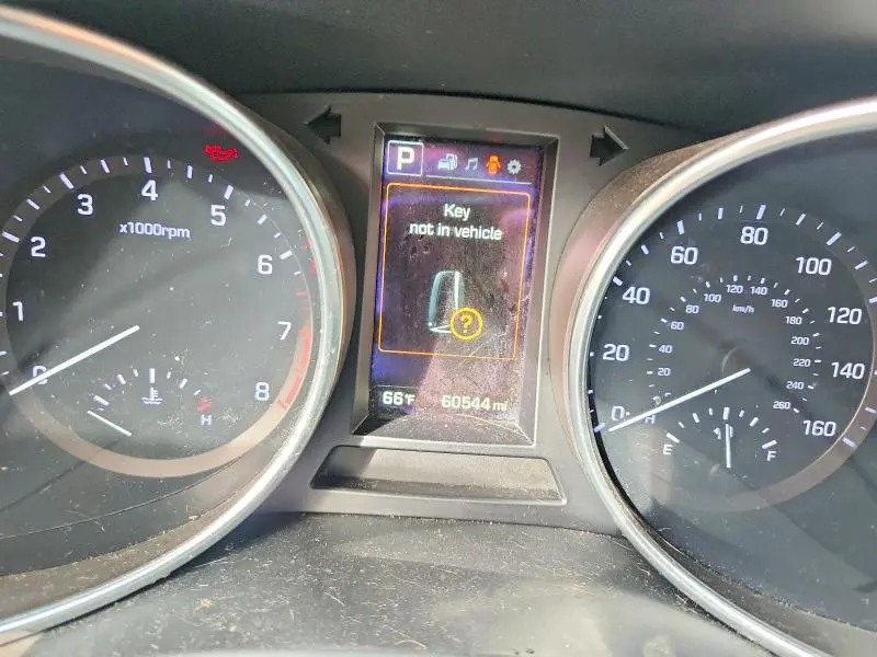 2017 HYUNDAI SANTA FE SE  