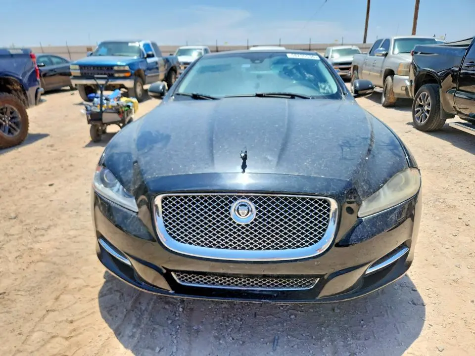 2015 JAGUAR XJ   