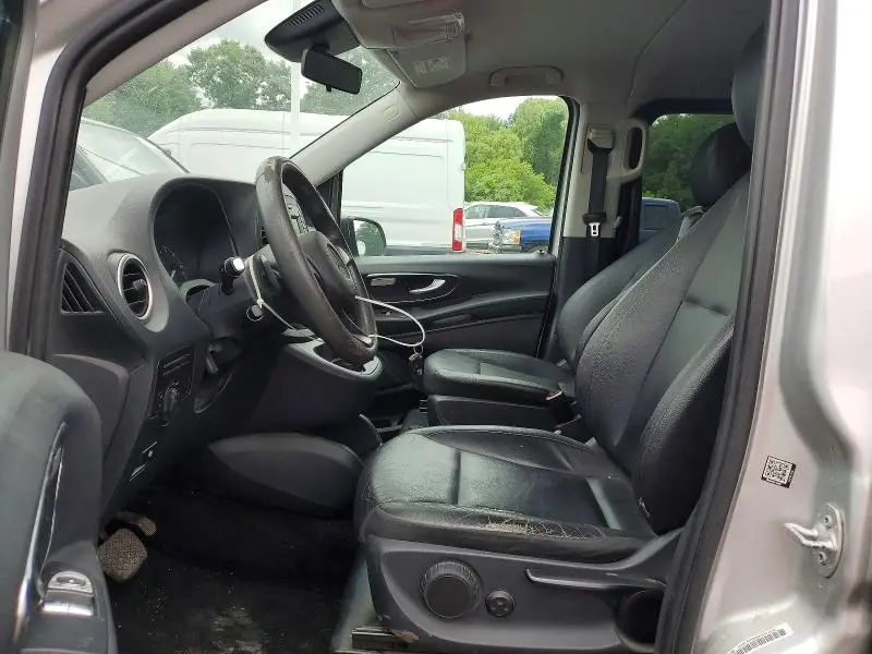 2016 MERCEDES-BENZ METRIS   