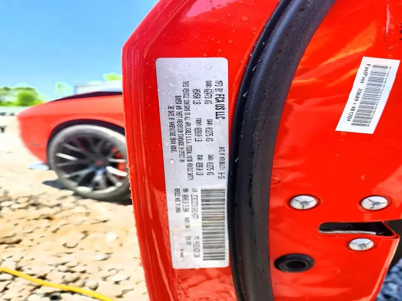 2016 DODGE CHALLENGER SRT HELLCAT  