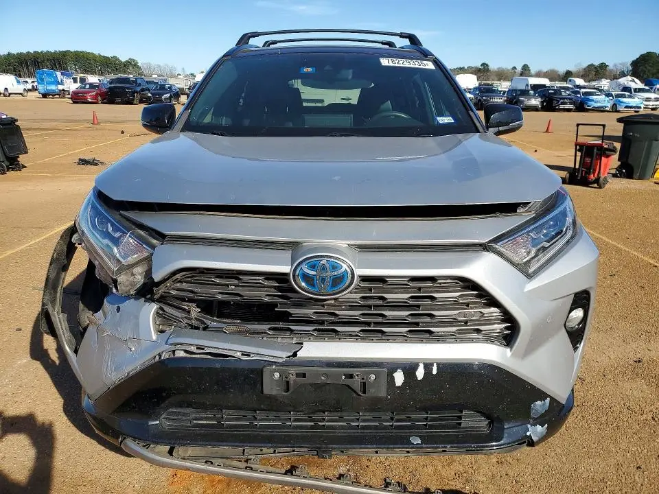 2021 TOYOTA RAV4 XSE  