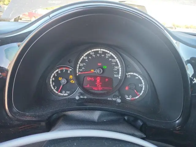 2013 VOLKSWAGEN BEETLE   