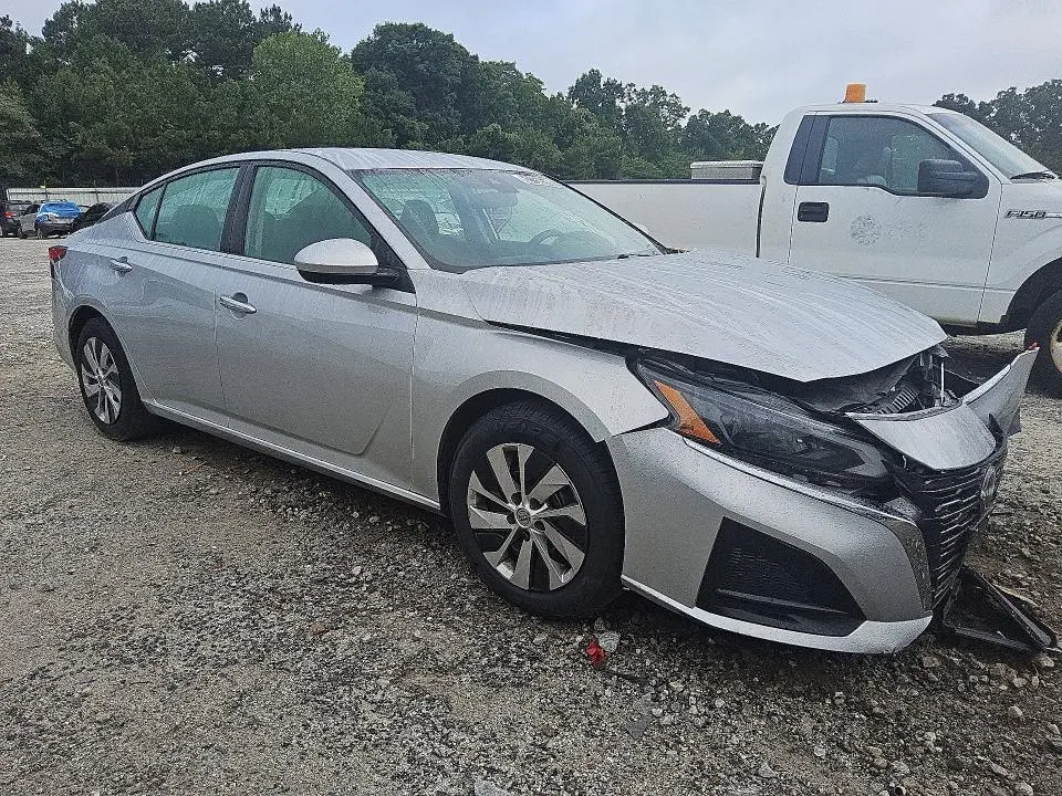 2023 NISSAN ALTIMA S  