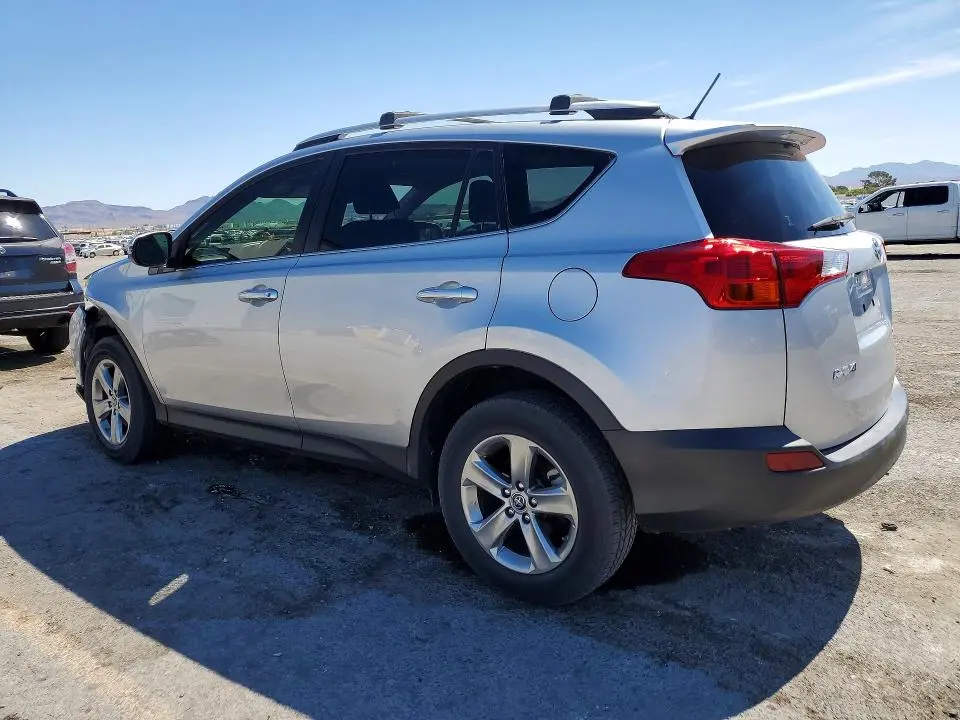 2015 TOYOTA RAV4 XLE  