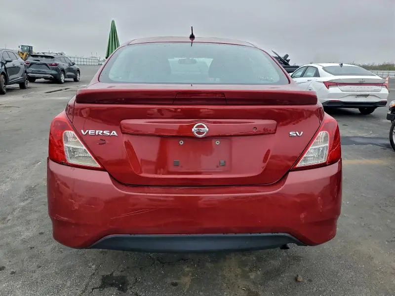 2018 NISSAN VERSA S  