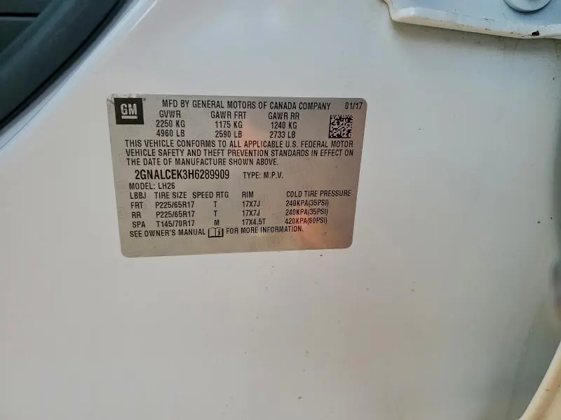 2017 CHEVROLET EQUINOX LT  