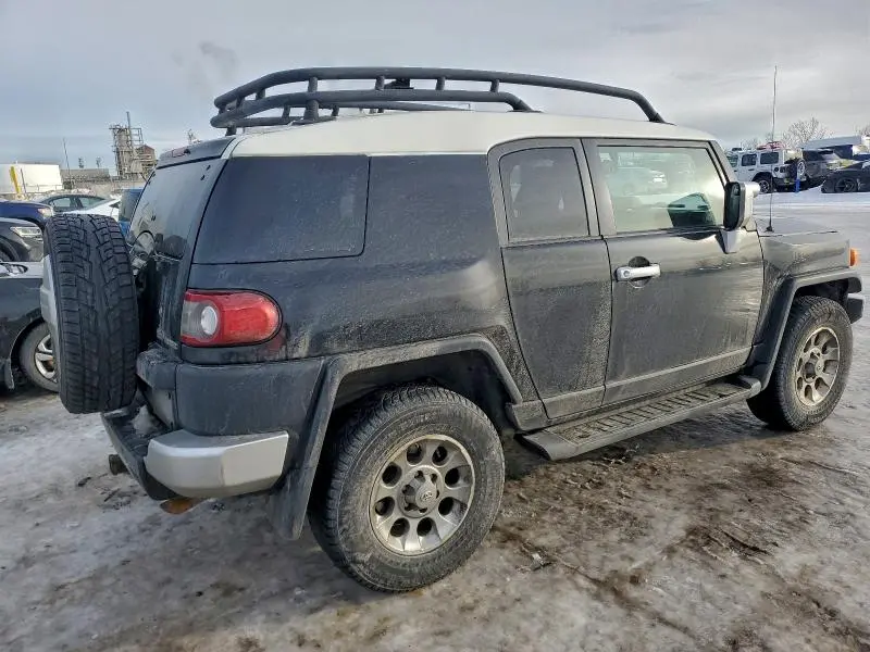 2012 TOYOTA FJ CRUISER   