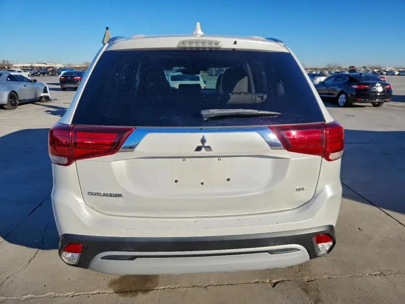 2020 MITSUBISHI OUTLANDER SE  