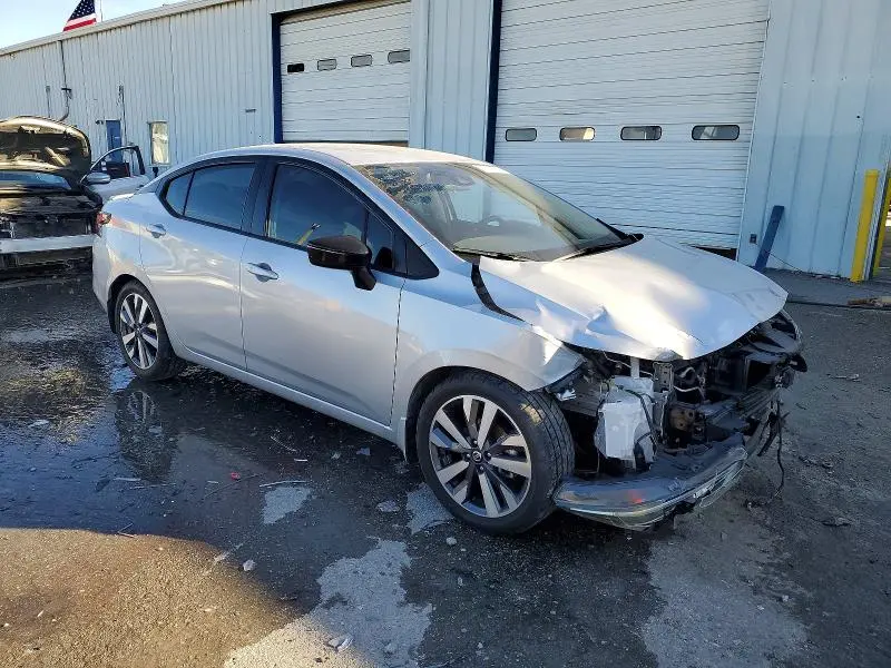 2020 NISSAN VERSA SR  