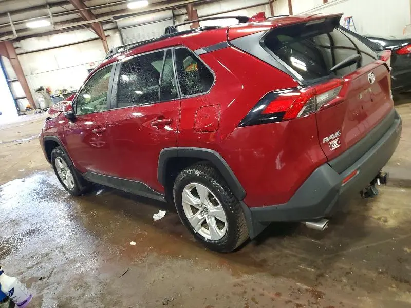 2019 TOYOTA RAV4 XLE  