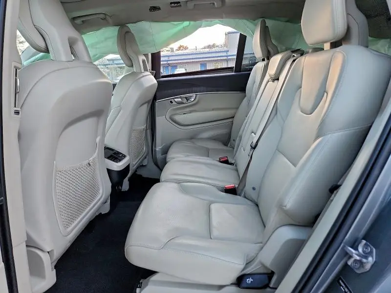 2020 VOLVO XC90 T5 MOMENTUM  