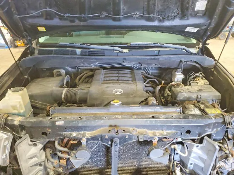 2013 TOYOTA TUNDRA LIMITED V8  