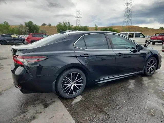 2022 TOYOTA CAMRY SE  