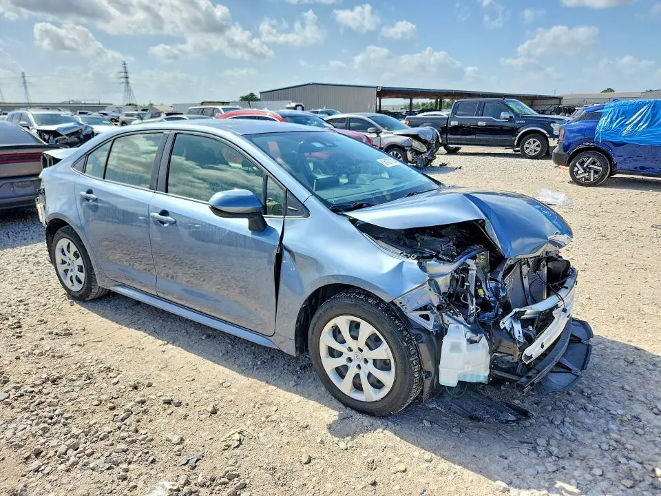 2021 TOYOTA COROLLA LE  