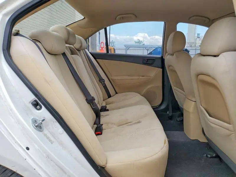 2010 HYUNDAI SONATA   
