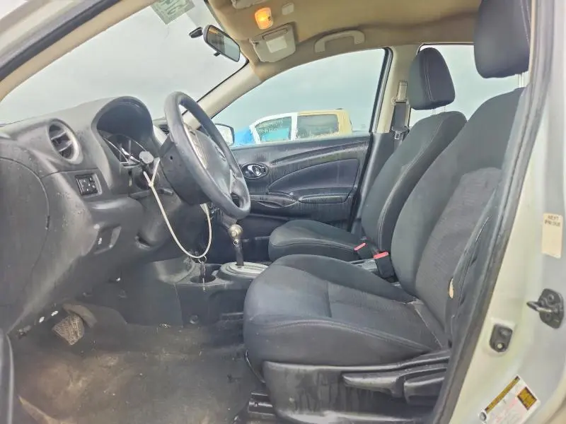 2019 NISSAN VERSA SV  