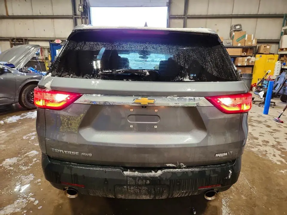 2021 CHEVROLET TRAVERSE LT  