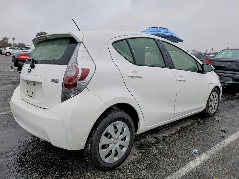 2013 TOYOTA PRIUS C   