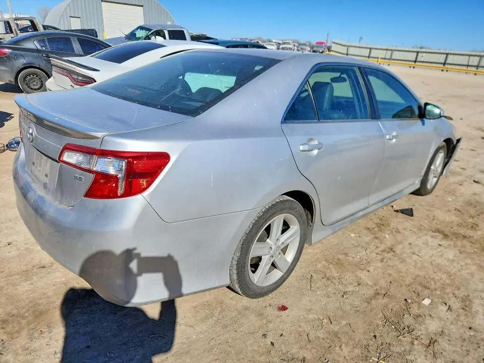 2014 TOYOTA CAMRY L  