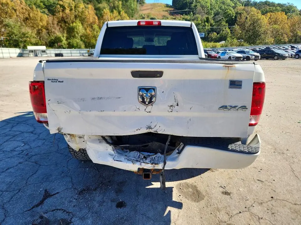 2017 RAM 1500 ST  