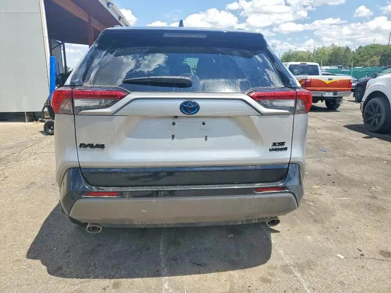 2020 TOYOTA RAV4 XSE  