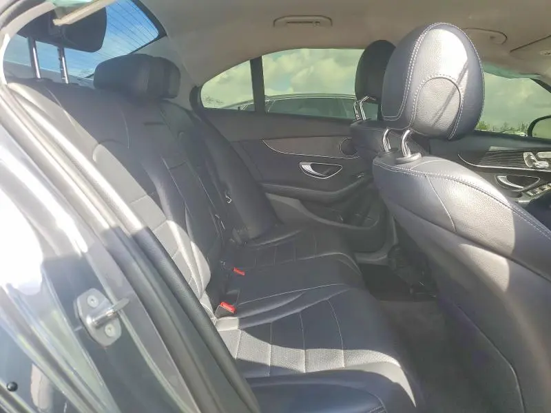 2017 MERCEDES-BENZ C 300  