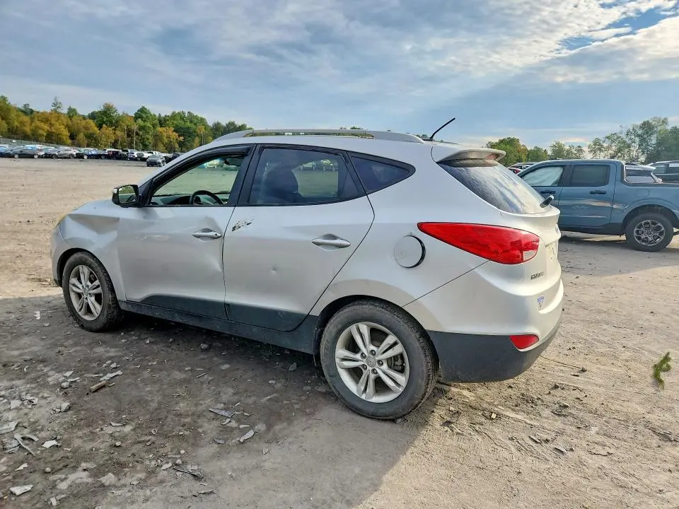 2012 HYUNDAI TUCSON GLS  
