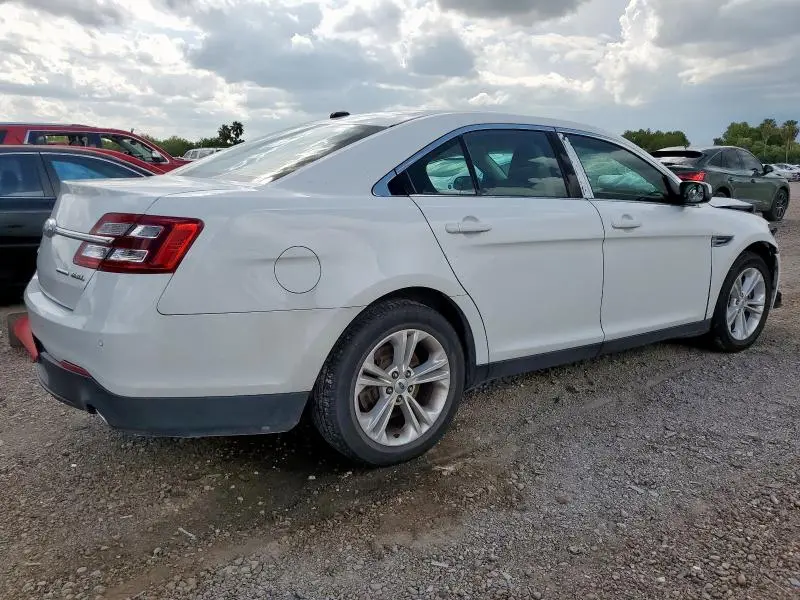 2019 FORD TAURUS SEL  