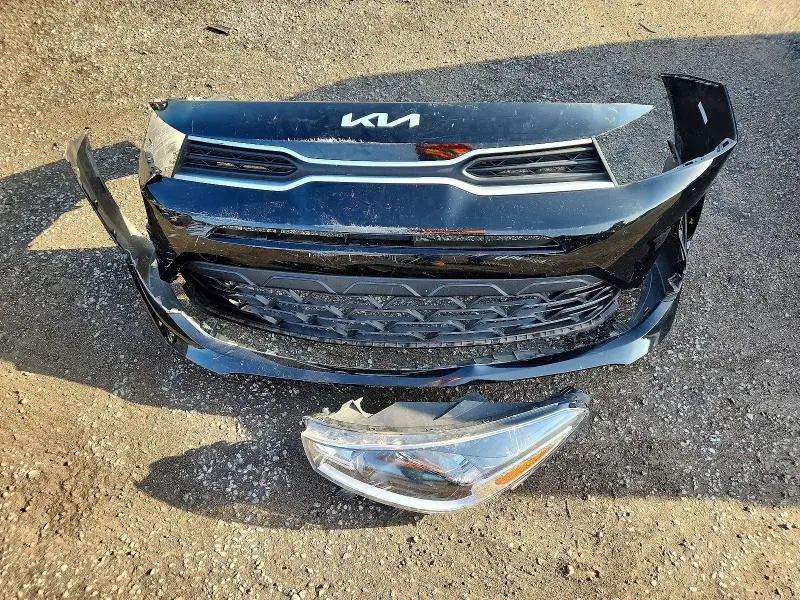 2023 KIA RIO LX  