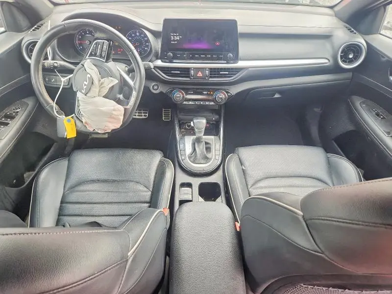 2024 KIA FORTE GT LINE  