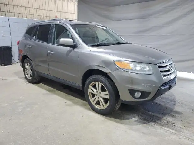 2012 HYUNDAI SANTA FE SE  