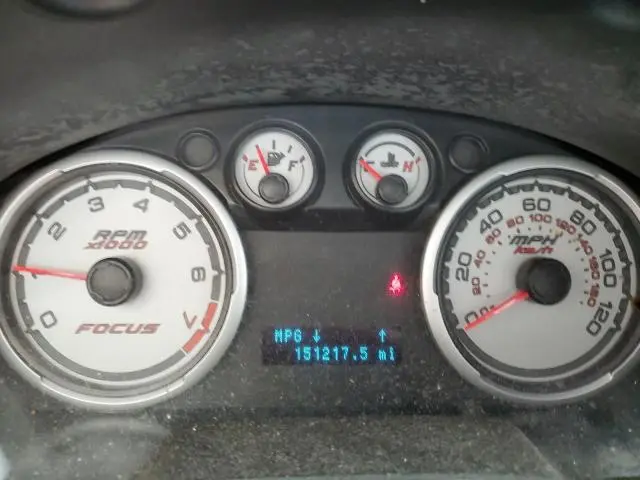 2010 FORD FOCUS SE  