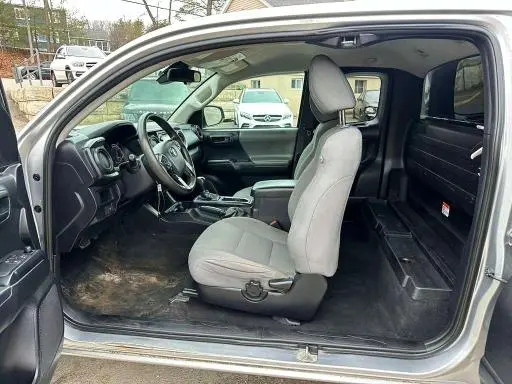 2019 TOYOTA TACOMA SR  