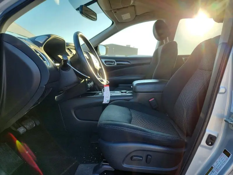 2019 NISSAN PATHFINDER SV  