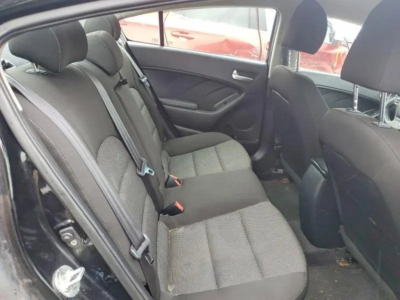 2017 KIA FORTE LX  