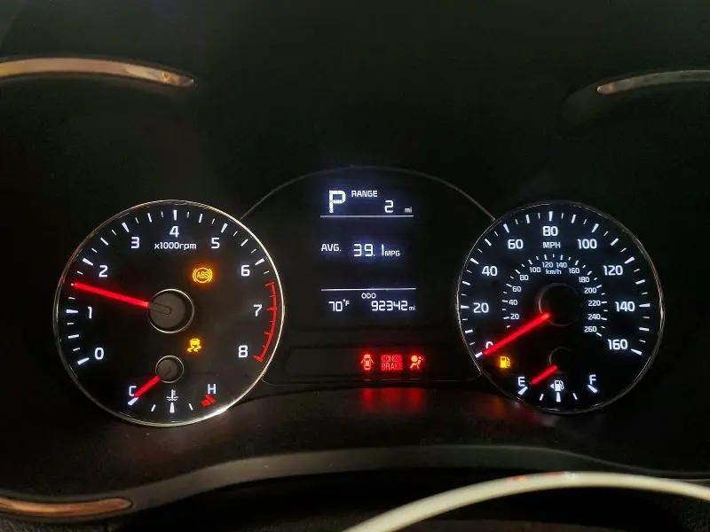 2017 KIA FORTE LX  