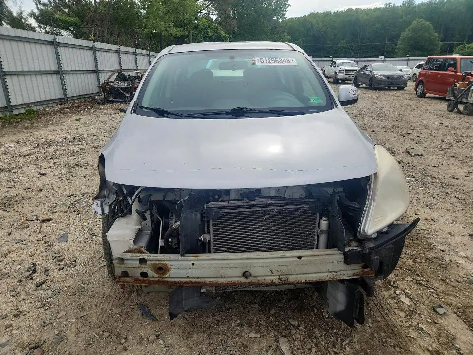 2014 NISSAN VERSA 1.6 SV  