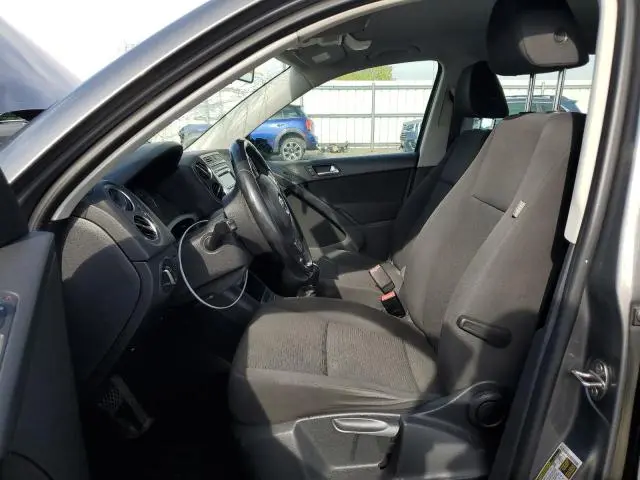 2014 VOLKSWAGEN TIGUAN S  