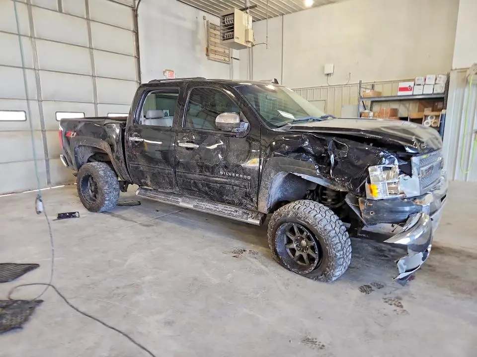 2011 CHEVROLET SILVERADO K1500 LT  
