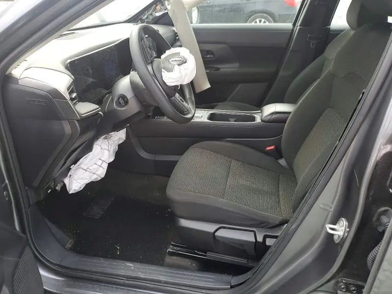 2025 NISSAN KICKS S  
