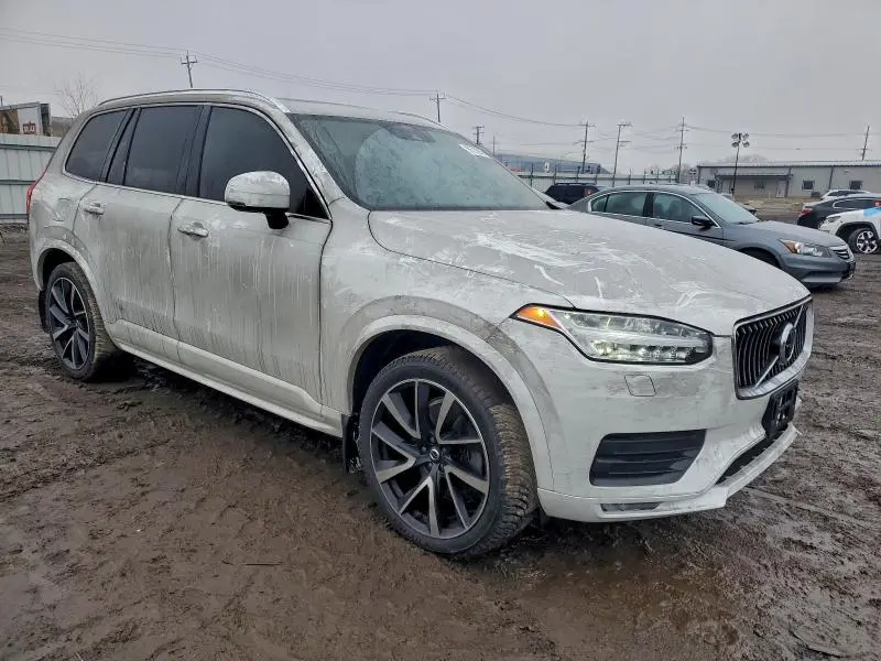 2020 VOLVO XC90 T6 MOMENTUM  