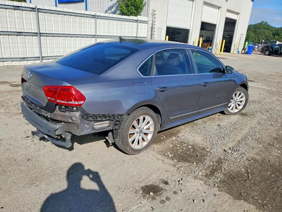 2013 VOLKSWAGEN PASSAT SEL  