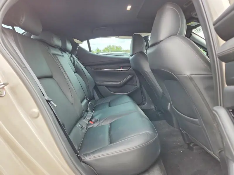 2025 MAZDA 3 PREFERRED  